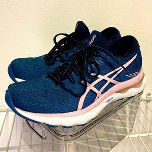 EUC ASICS Gel-Nimbus 24, women's size 7.5 in French blue/barely rose